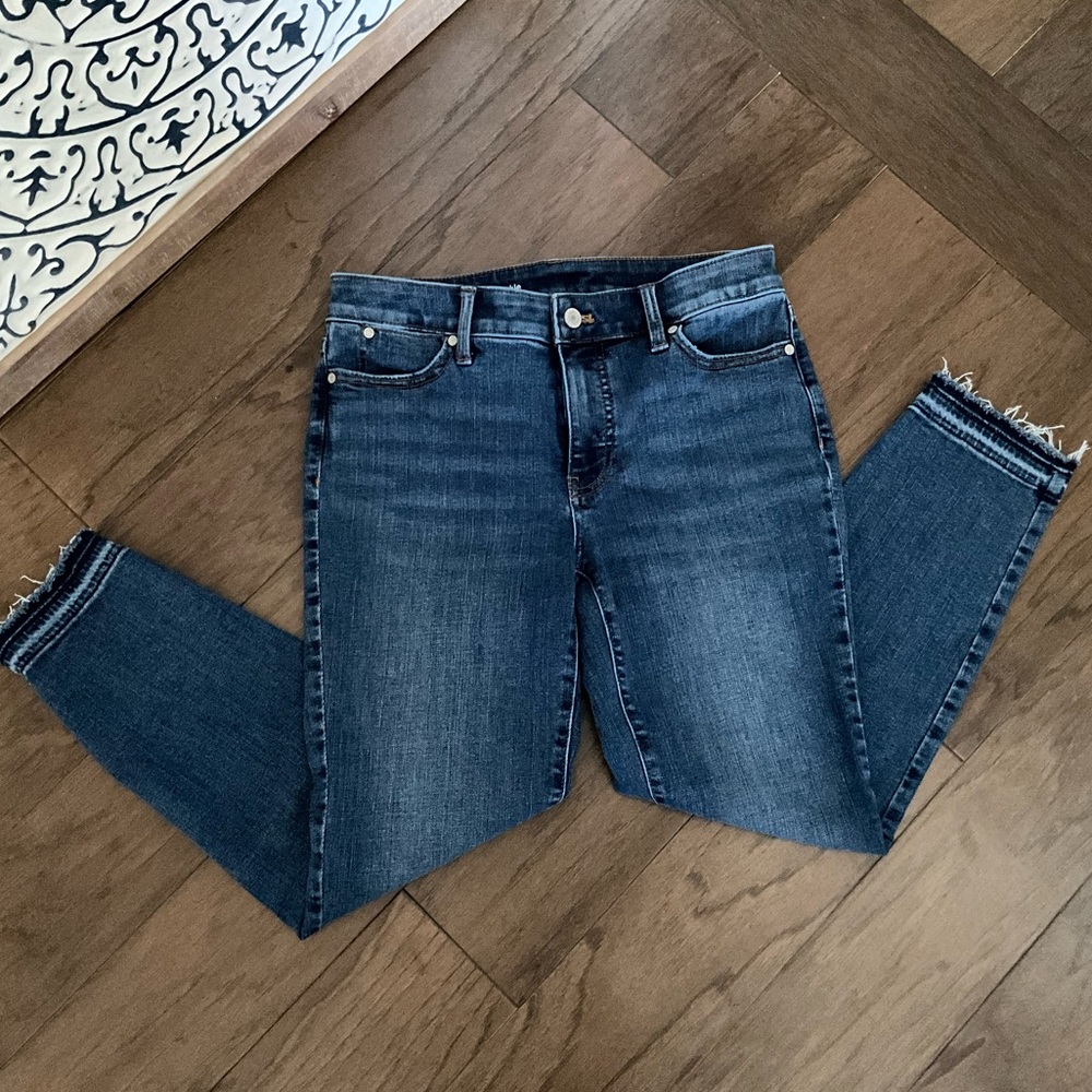EUC Talbots 23.5” Skinny Ankle 6P Unfinished Raw Edge Hem - Picture 6 of 6